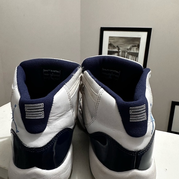 Nike Jordan Air 11 Retro - Picture 4 of 10